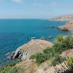 Shambala House-where Mountains Meet The Sea Holiday home *