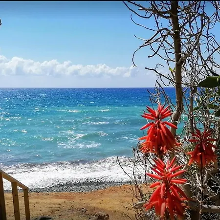 Holiday home Shambala House-where Mountains Meet The Sea *