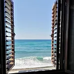 Shambala House-where Mountains Meet The Sea Pomos