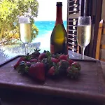 Shambala House-where Mountains Meet The Sea * Pomos