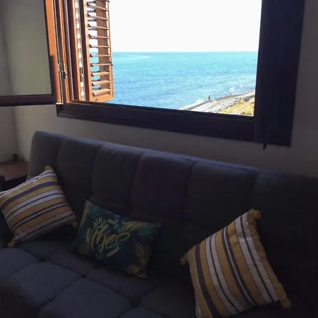Shambala House-where Mountains Meet The Sea Pomos